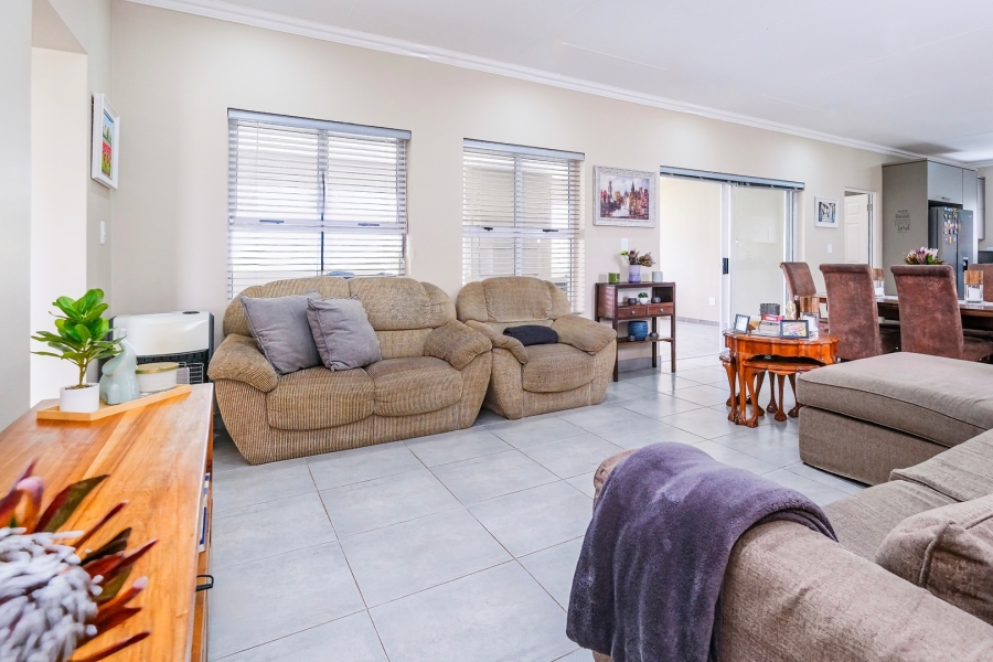 3 Bedroom Property for Sale in Mont Fleur Mountain Estate Western Cape